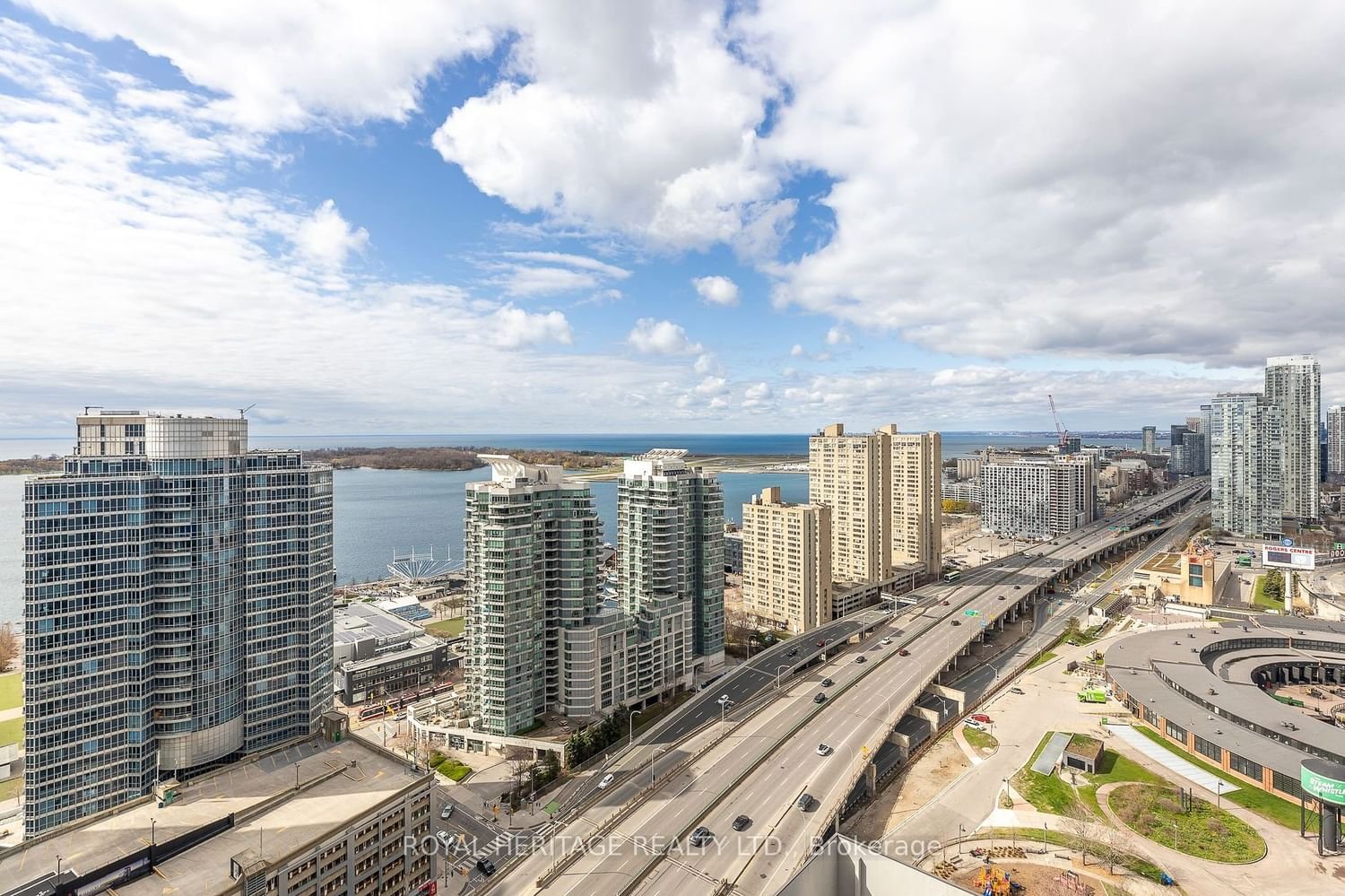 19 Grand Trunk Cres, unit 3712 for sale - image #2