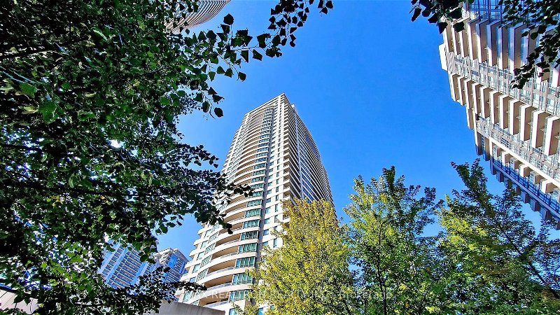 23 Hollywood Ave, unit 2505 for sale - image #1