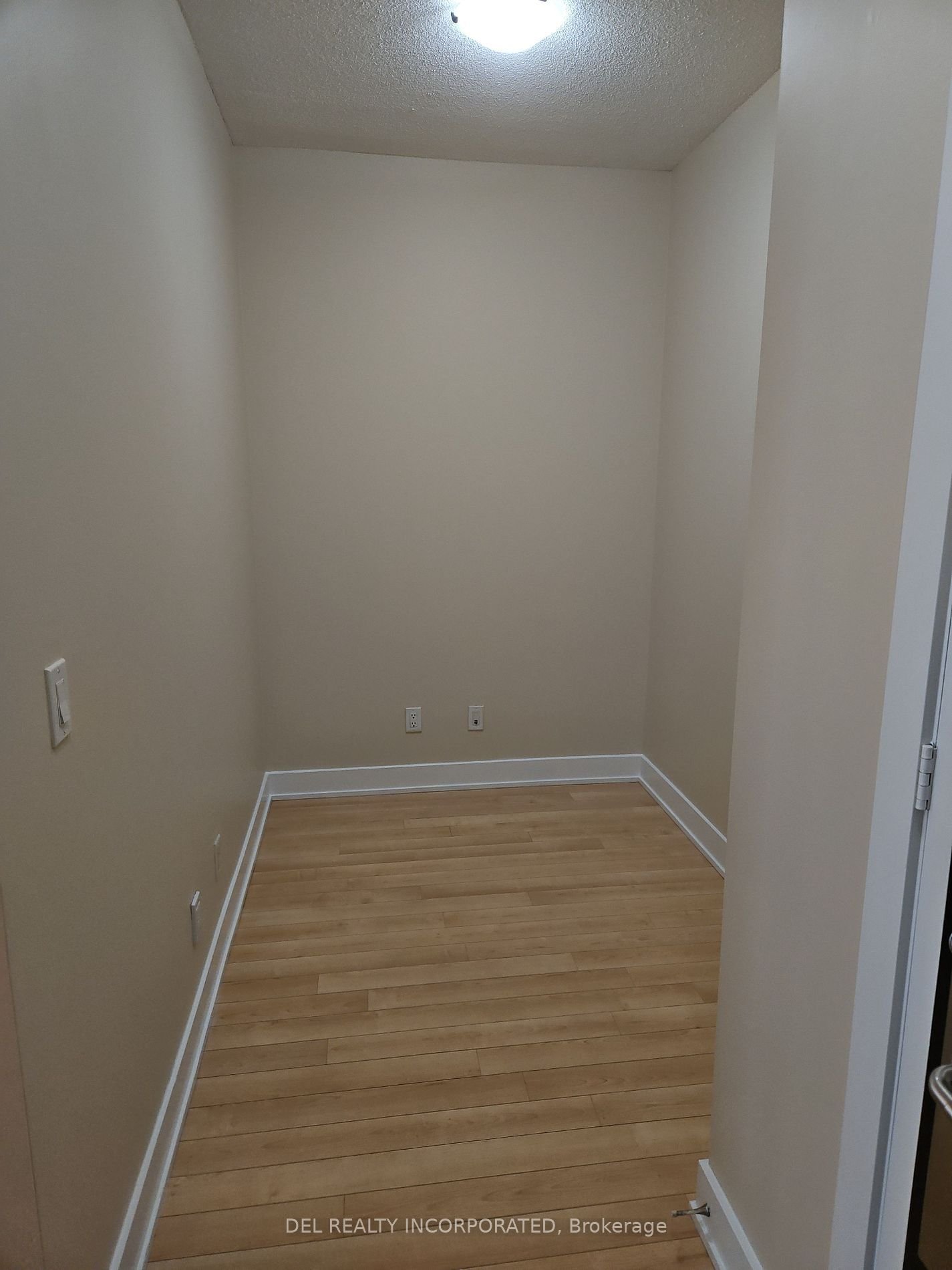 120 Homewood Ave, unit 802 for rent - image #6