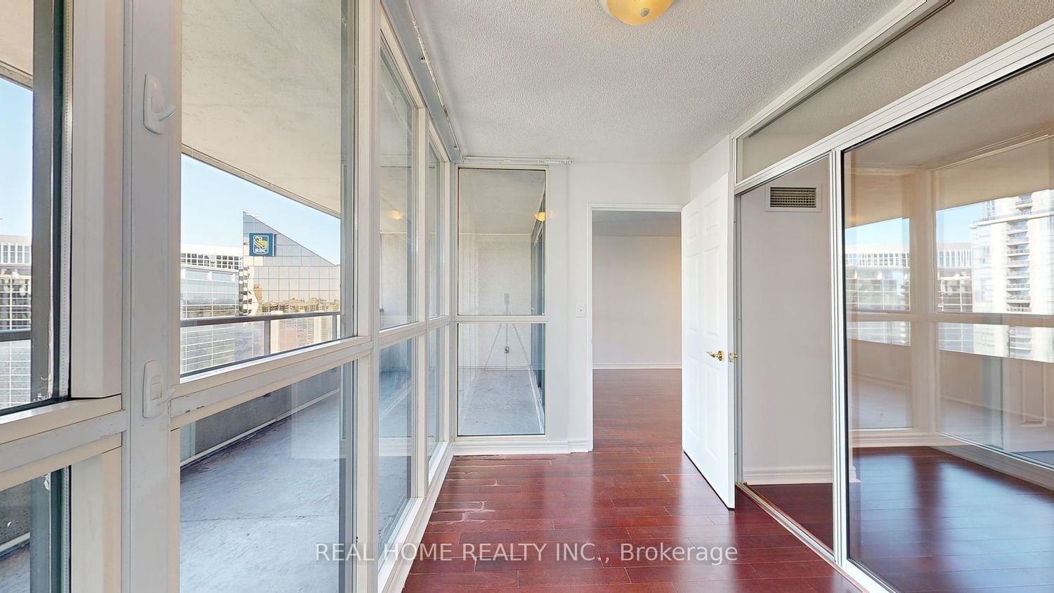 23 Hollywood Ave, unit 3001 for sale - image #14