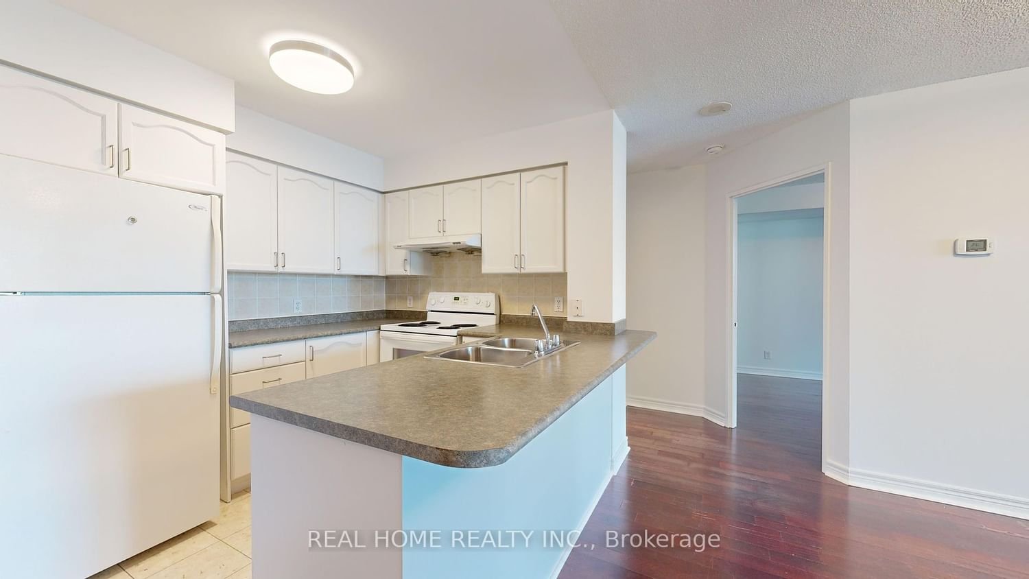 23 Hollywood Ave, unit 3001 for sale - image #6