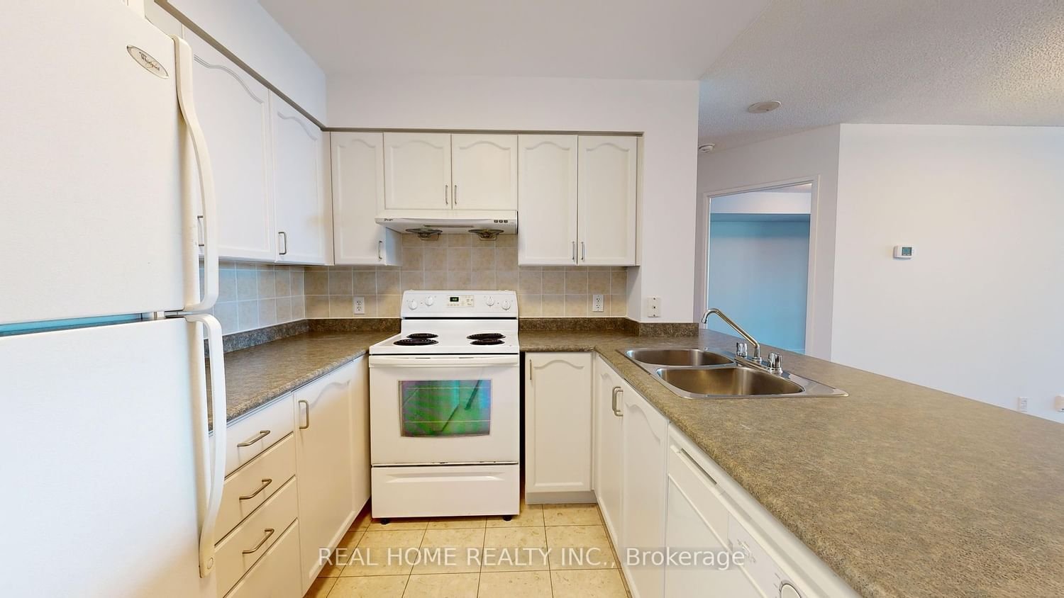 23 Hollywood Ave, unit 3001 for sale - image #7