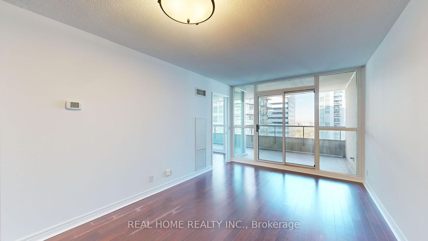 23 Hollywood Ave, unit 3001 for sale - image #9