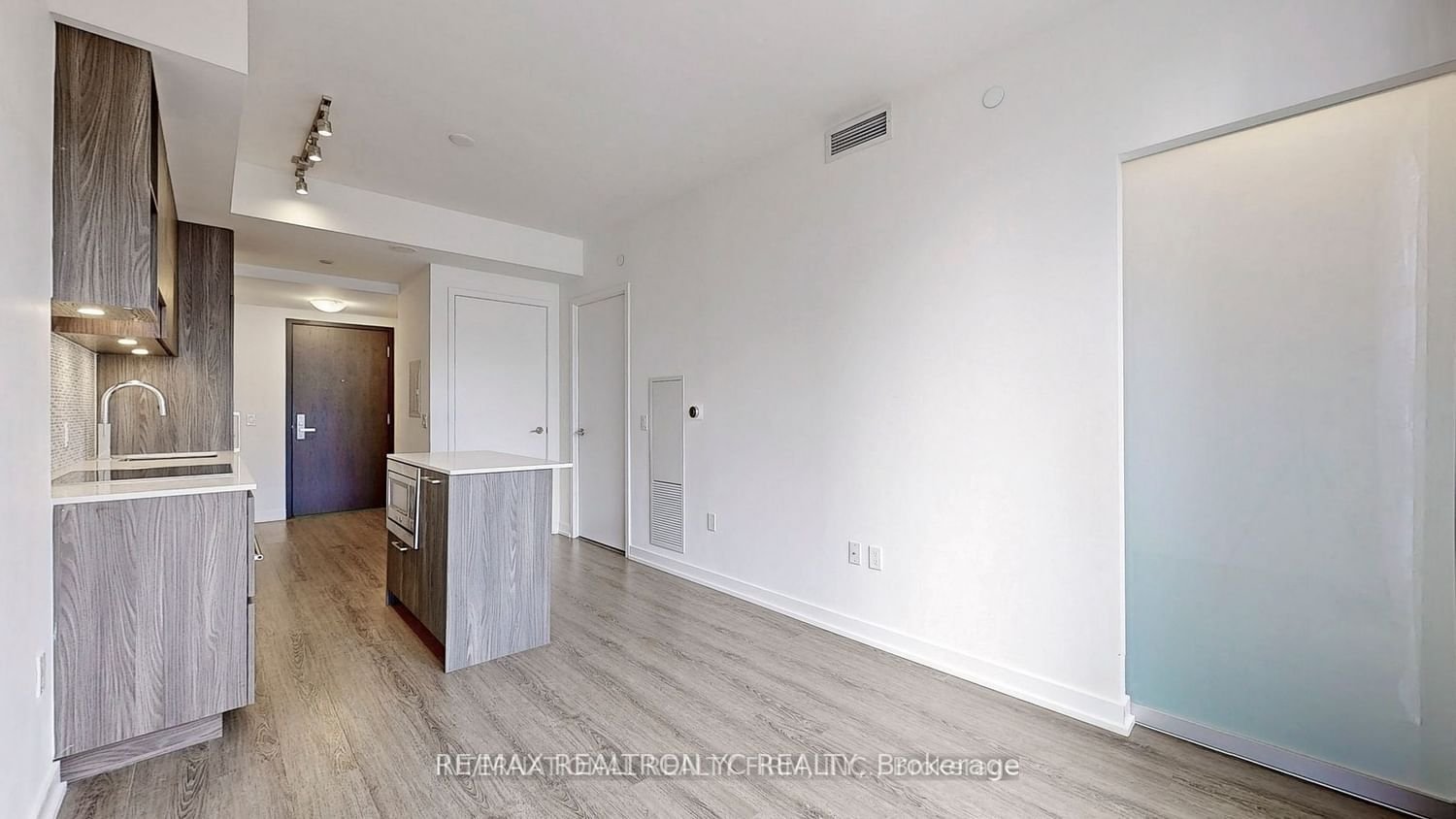 1 Yorkville Ave, unit 710 for rent - image #11