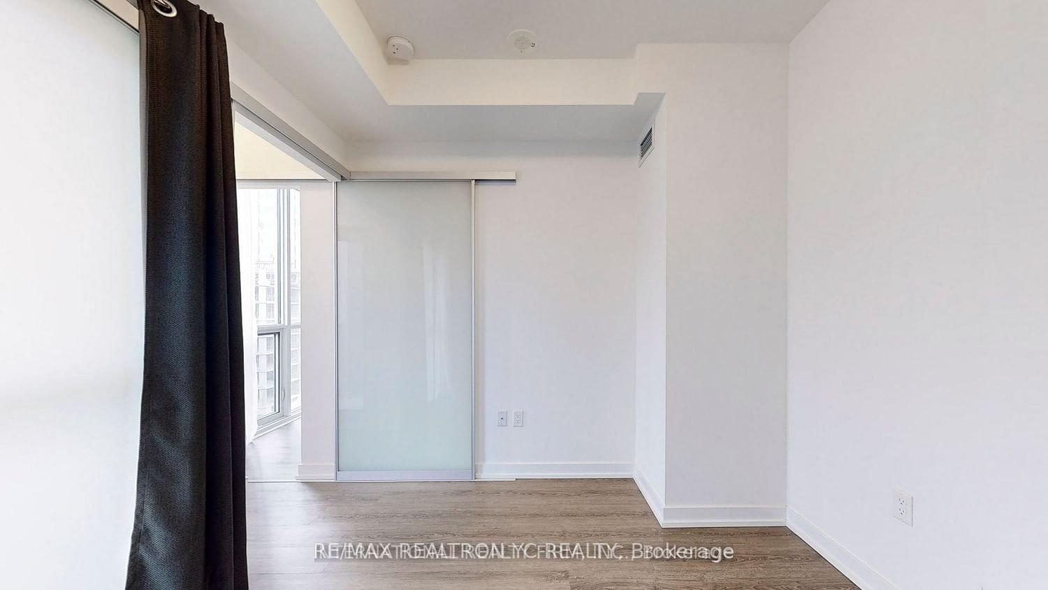 1 Yorkville Ave, unit 710 for rent - image #24