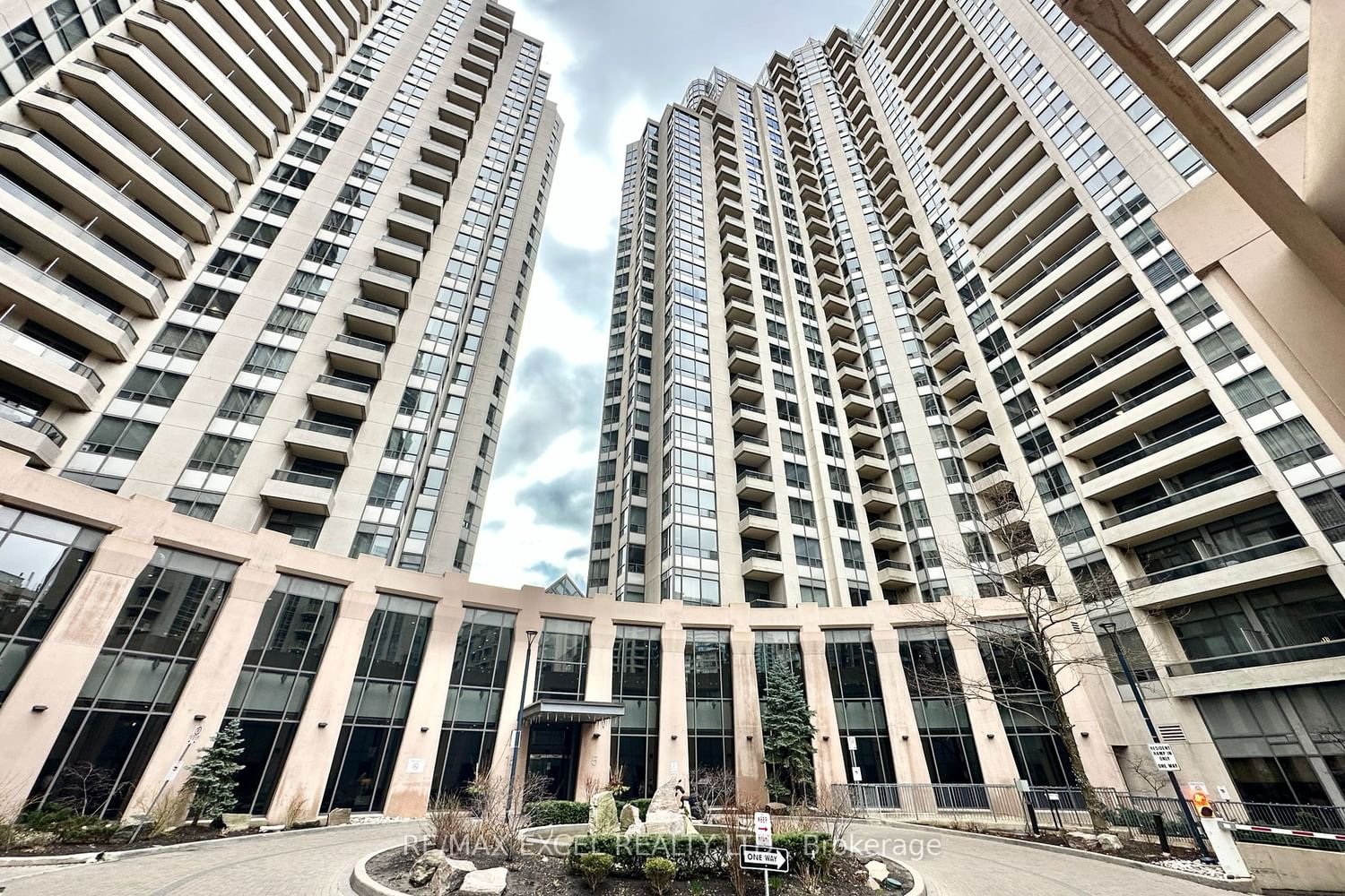 5 Northtown Way, unit 317 for sale - image #30