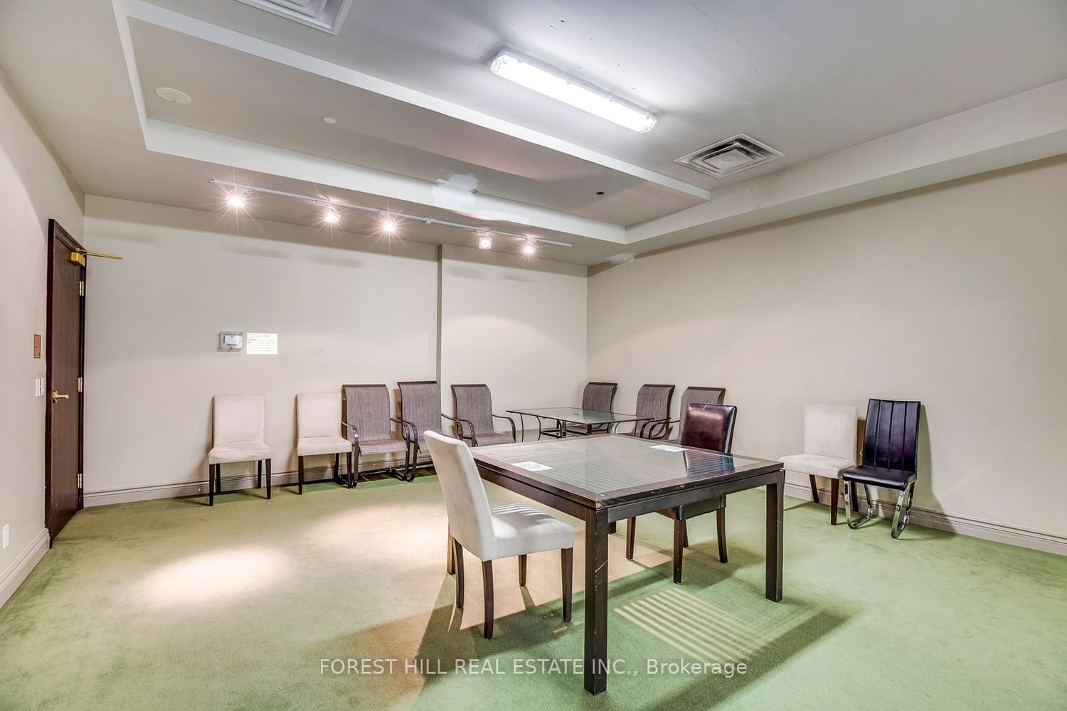 30 Grand Trunk Cres, unit 515 for rent - image #15