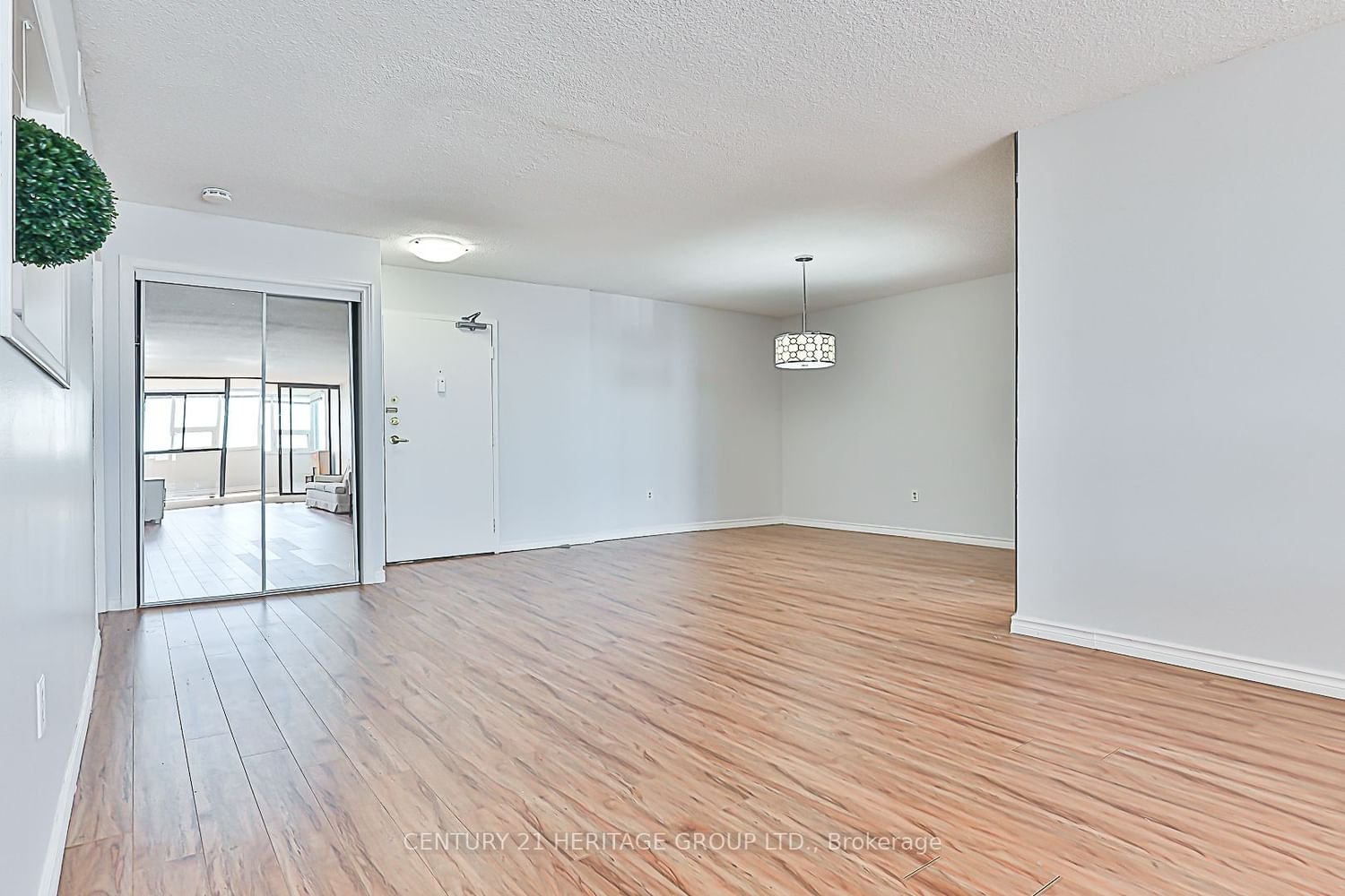 3303 Don Mills Rd, unit 2808 for sale - image #9