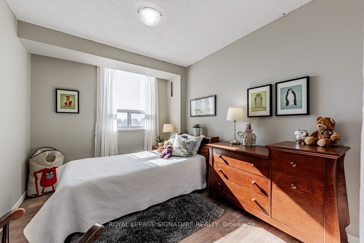 10 Muirhead Rd, unit 1006 for sale - image #17