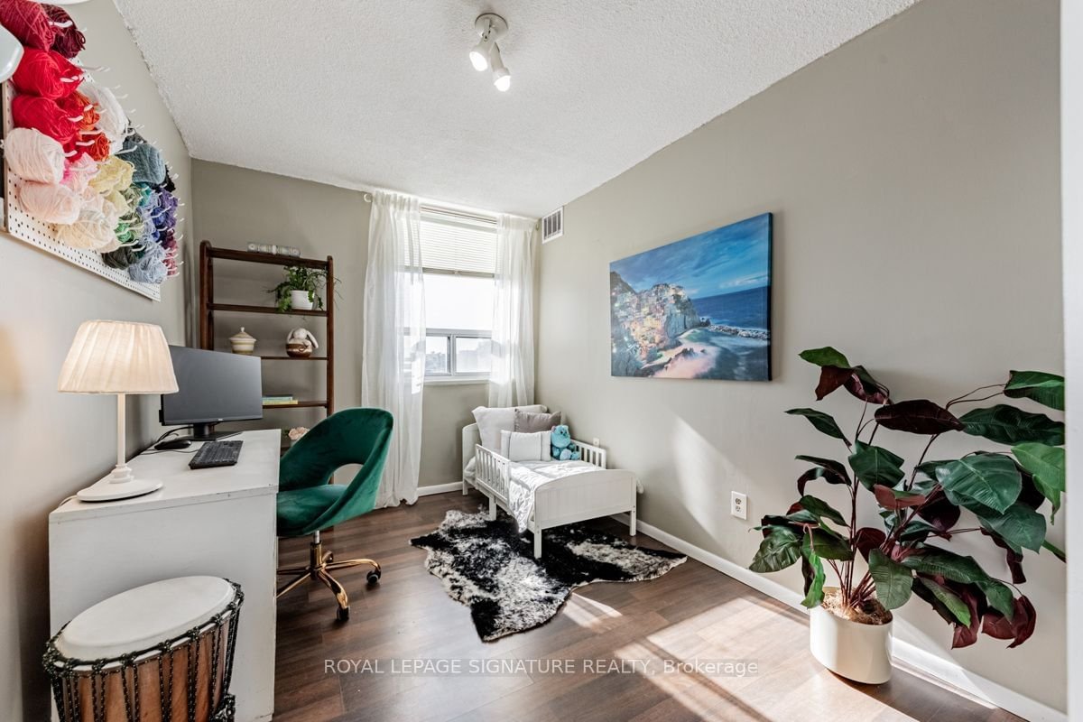 10 Muirhead Rd, unit 1006 for sale - image #19