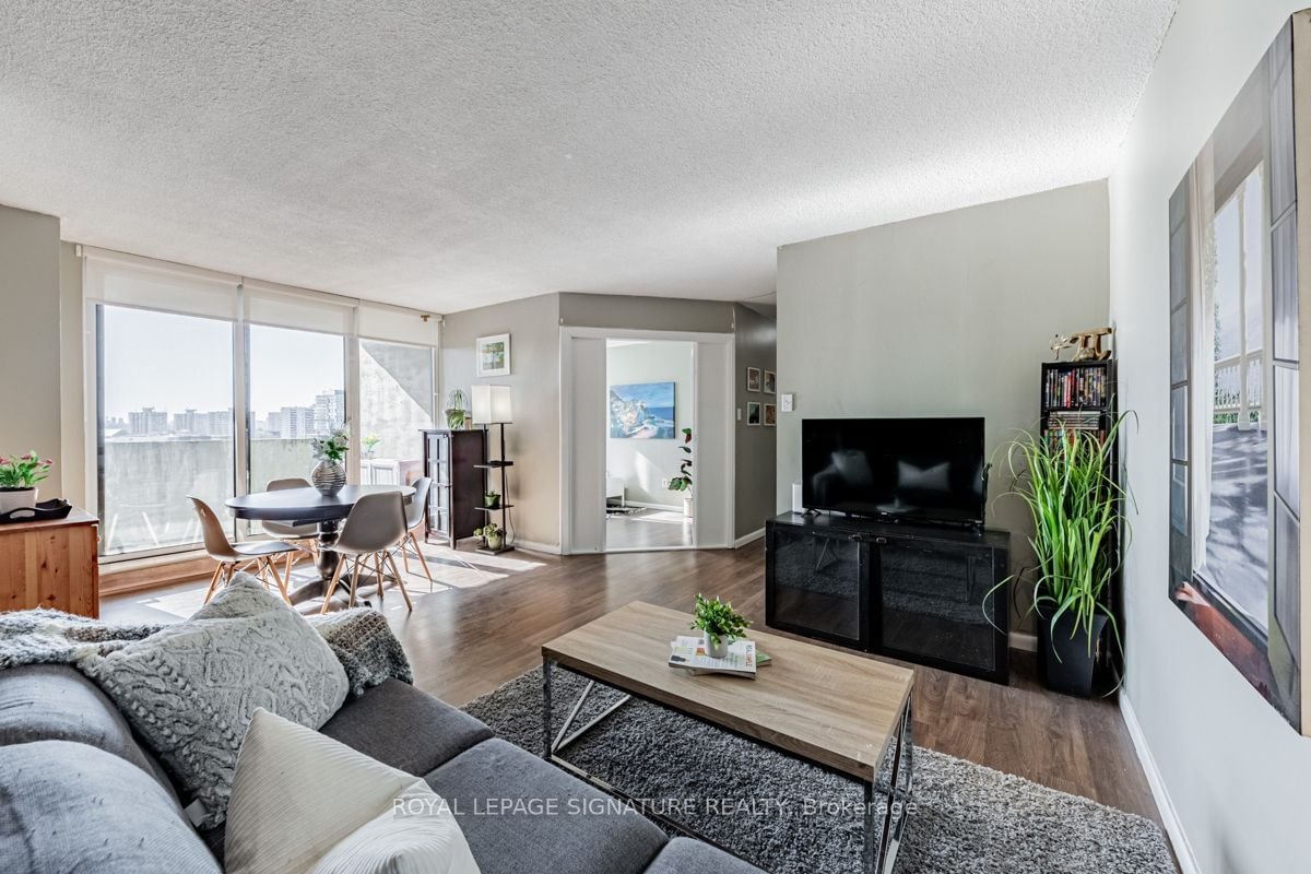 10 Muirhead Rd, unit 1006 for sale - image #4