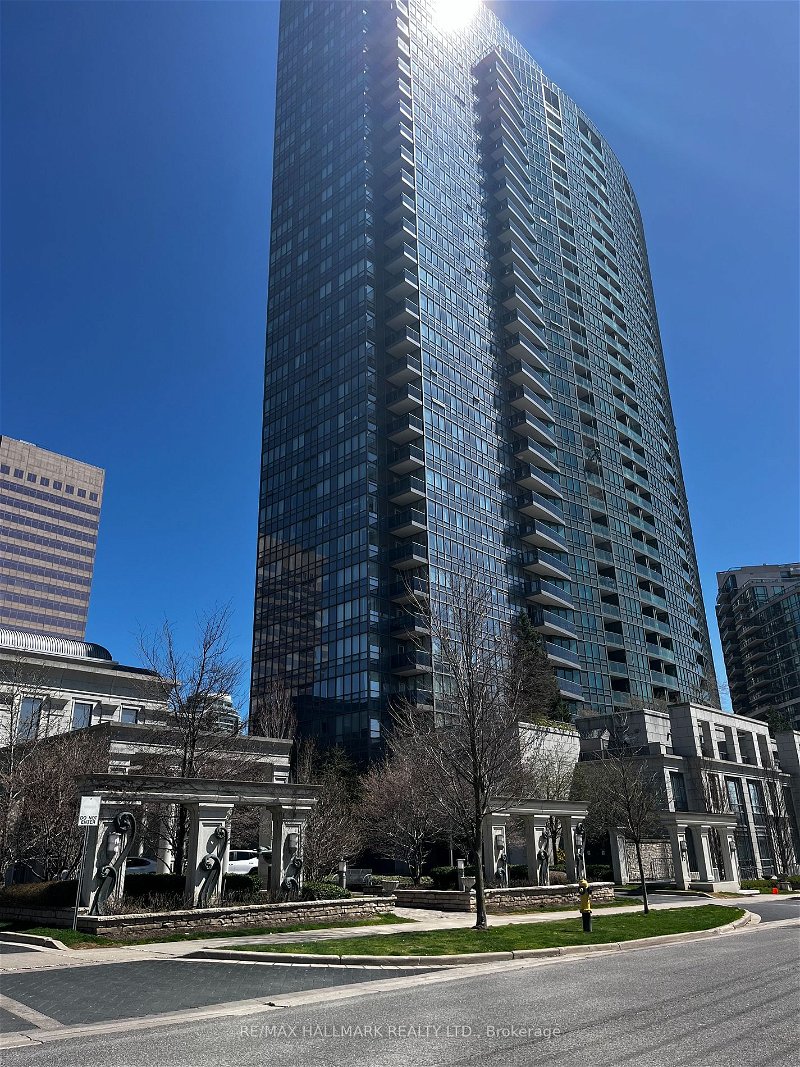 15 Greenview Ave, unit 812 for sale - image #1