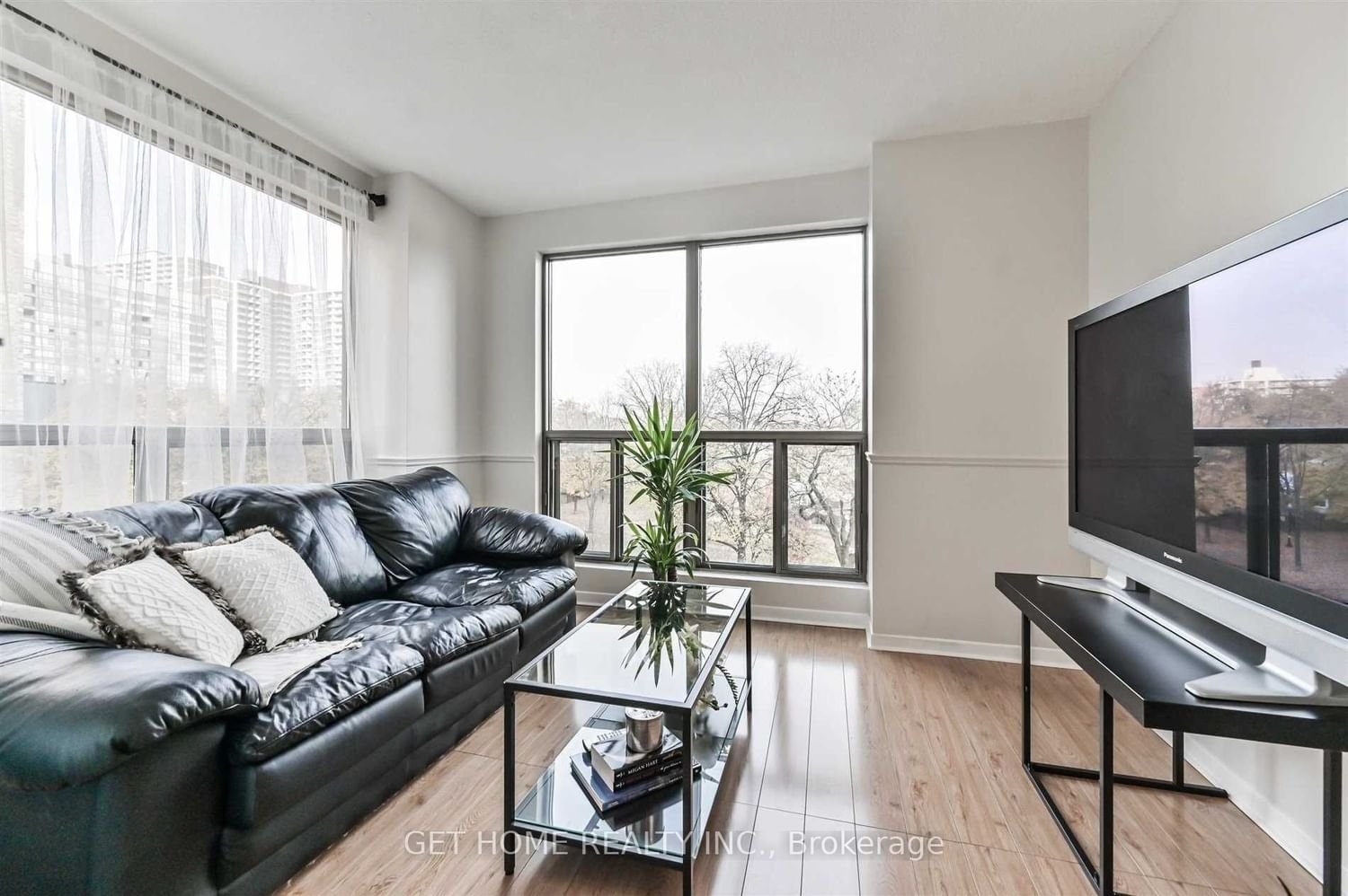 298 Jarvis St, unit 403 for rent - image #11