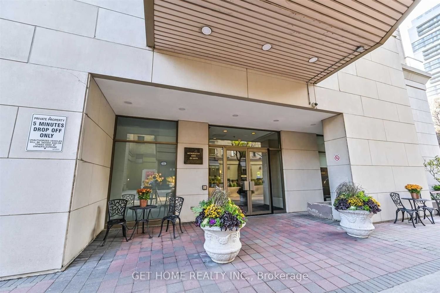 298 Jarvis St, unit 403 for rent - image #3