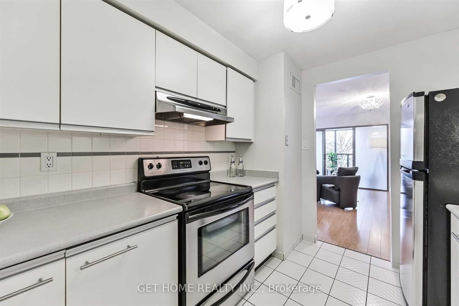 298 Jarvis St, unit 403 for rent - image #5