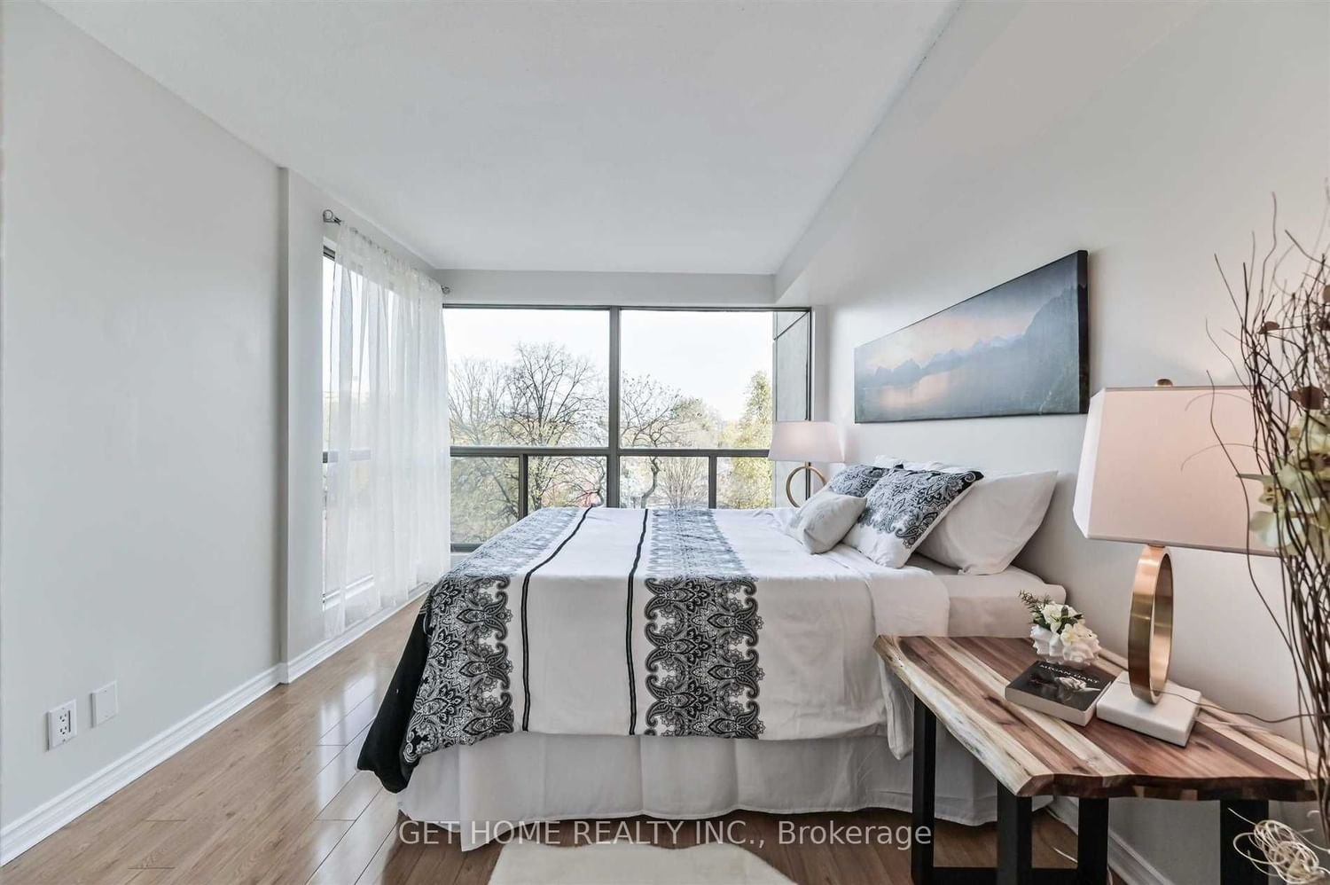 298 Jarvis St, unit 403 for rent - image #8