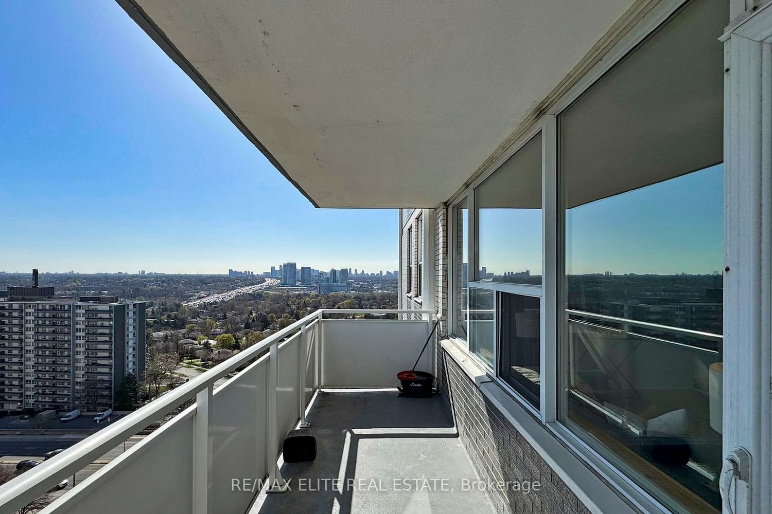 10 Parkway Forest Dr, unit 1505 for sale - image #26