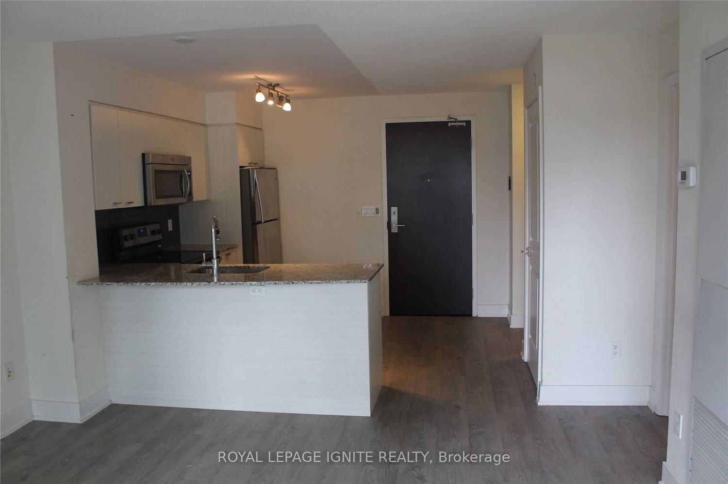 88 Sheppard Ave E, unit 507 for rent - image #8