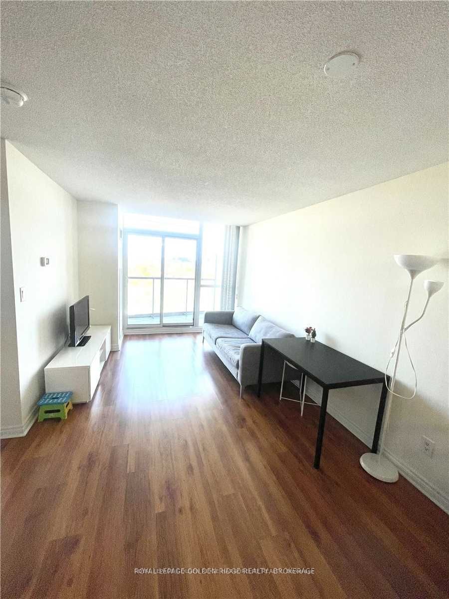 35 Hollywood Ave, unit 1502 for rent - image #5
