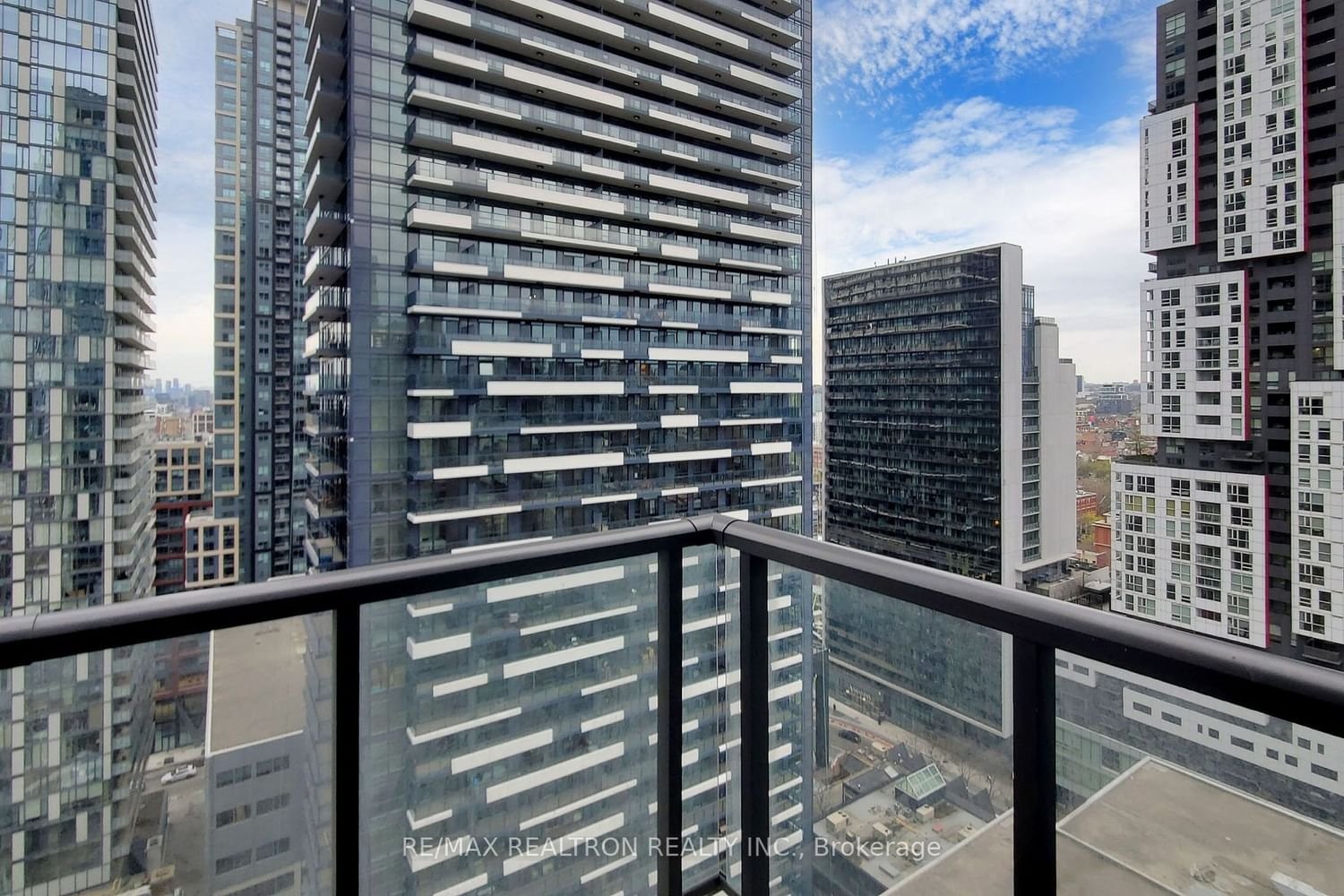 290 Adelaide St W, unit 2203 for rent - image #14