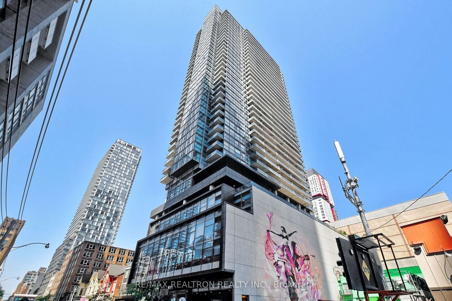 290 Adelaide St W, unit 2203 for rent - image #2
