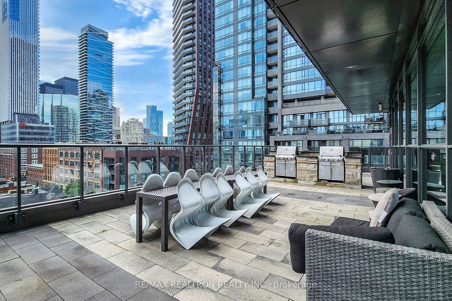 290 Adelaide St W, unit 2203 for rent - image #24