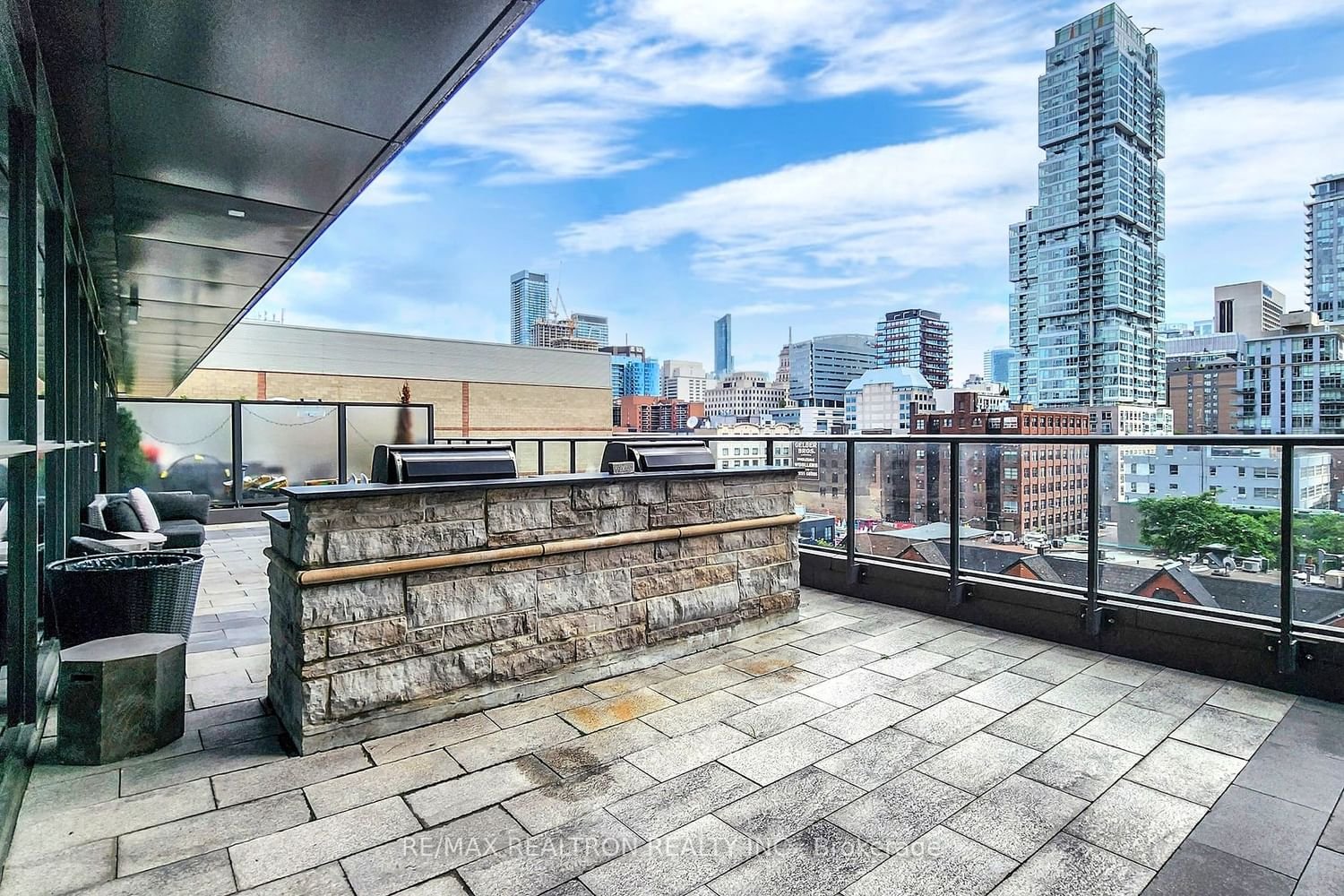 290 Adelaide St W, unit 2203 for rent - image #25