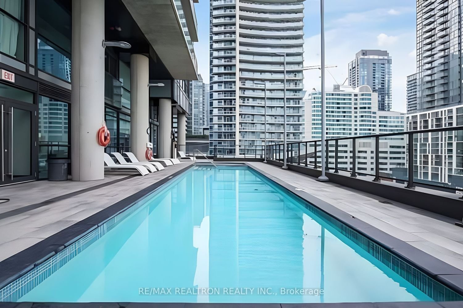 290 Adelaide St W, unit 2203 for rent - image #26