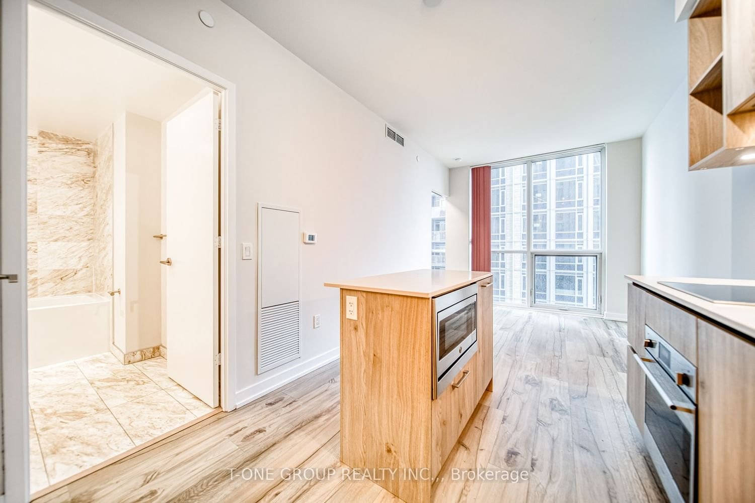 1 Yorkville Ave, unit 1604 for sale - image #3