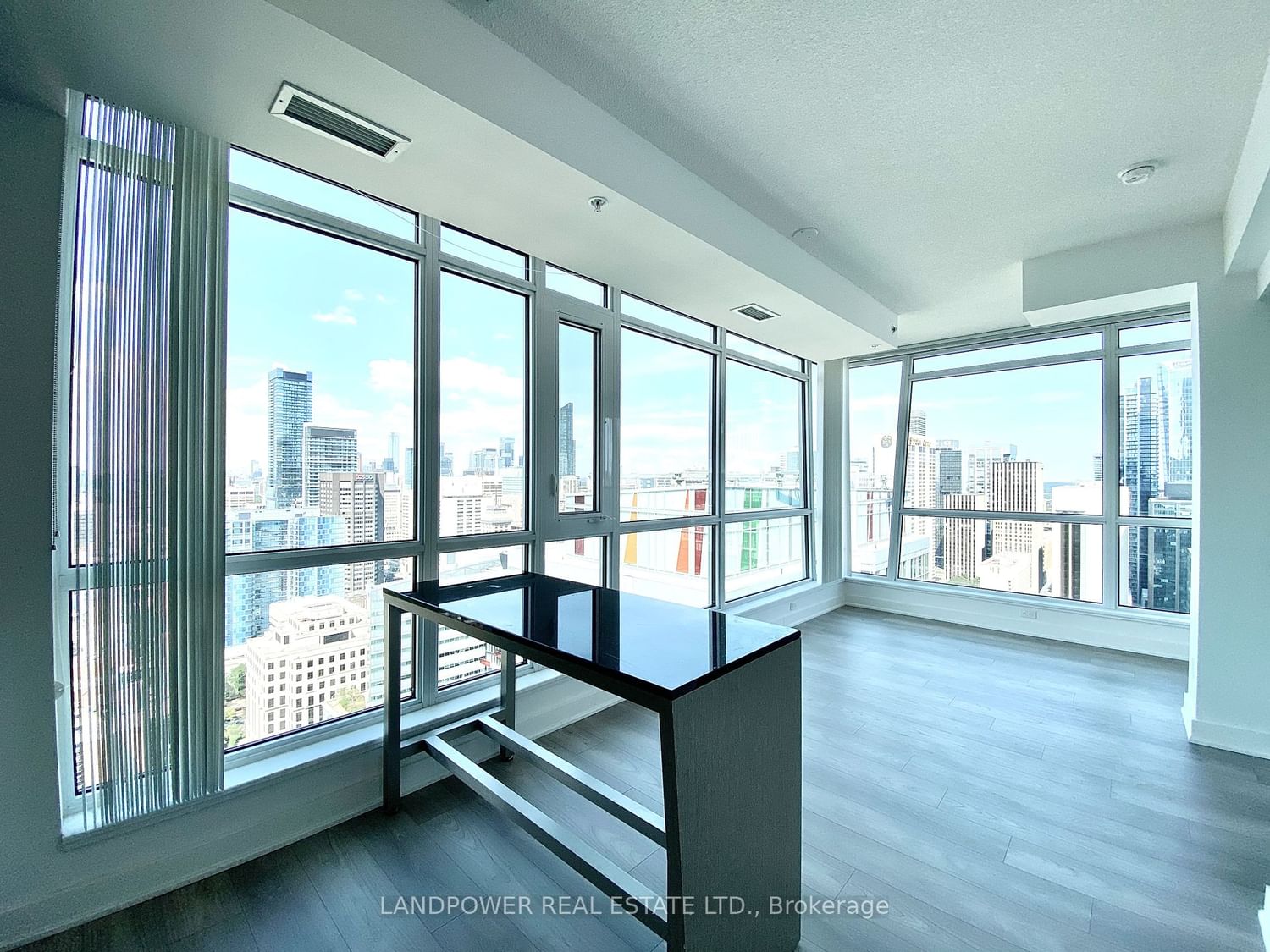 30 Nelson St, unit 3502 for sale - image #2