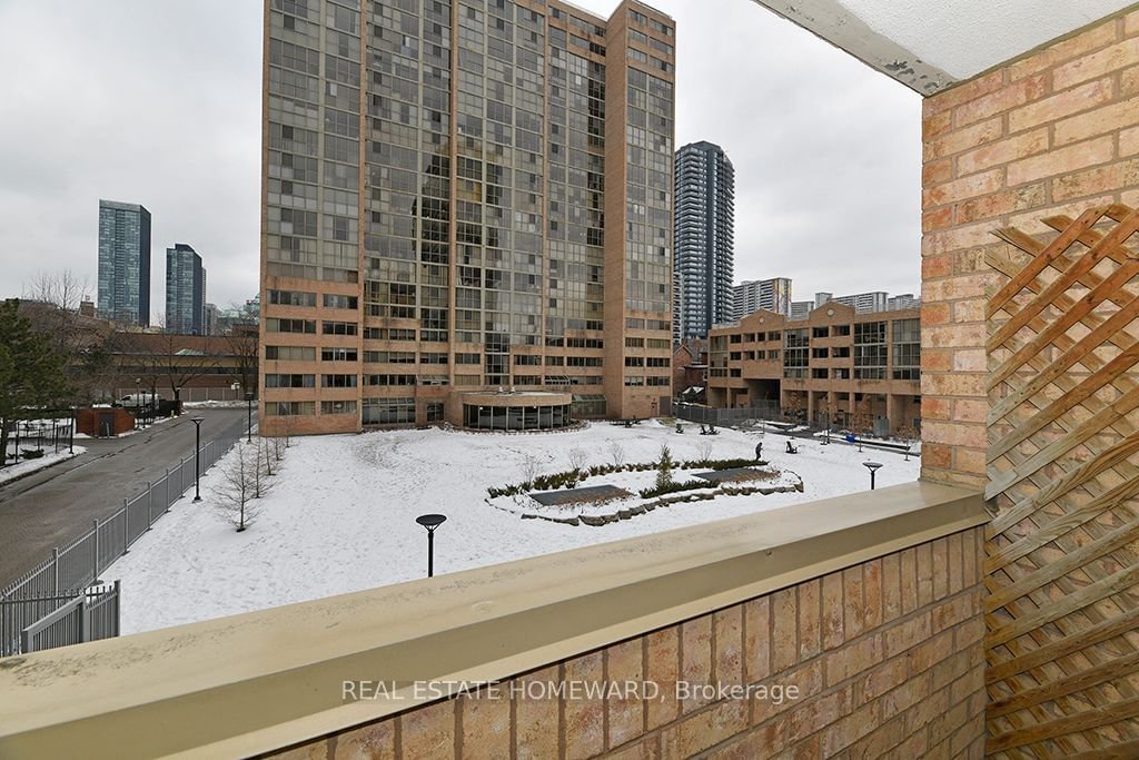 60 Homewood Ave, unit 301 for sale - image #8