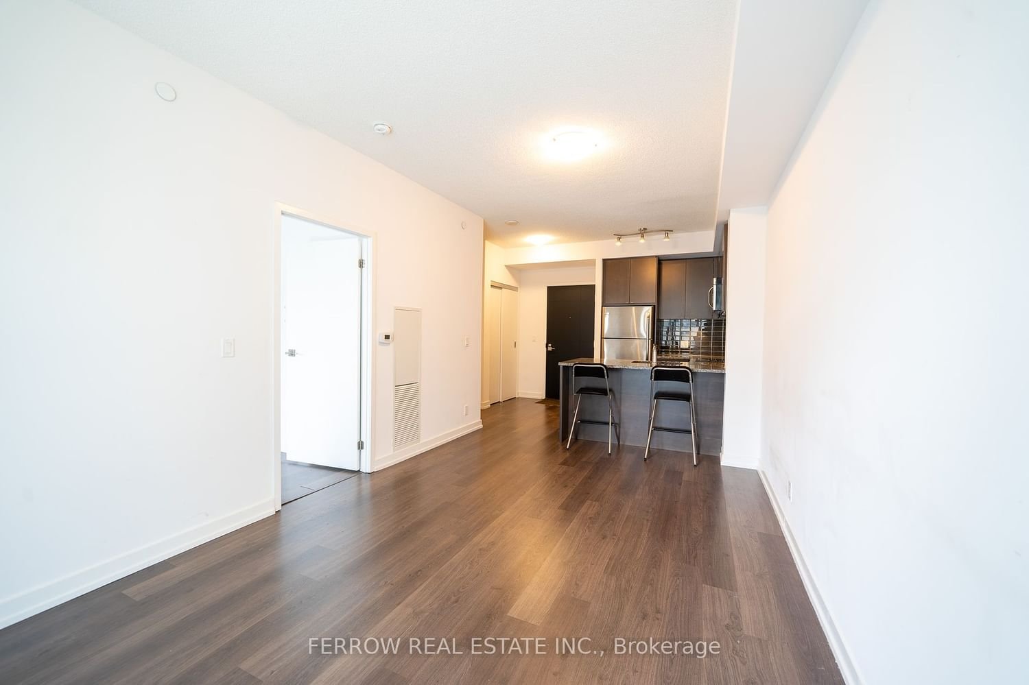 89 Dunfield Ave, unit 909 for sale - image #2