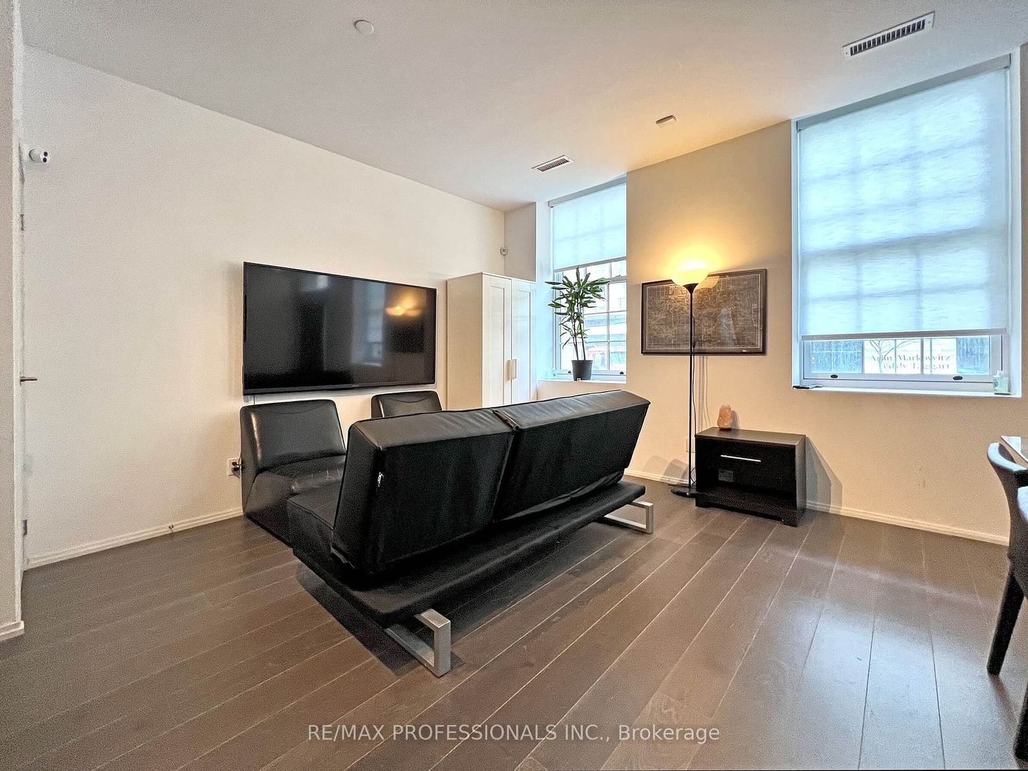 68 Shuter St, unit Th2 for rent - image #9