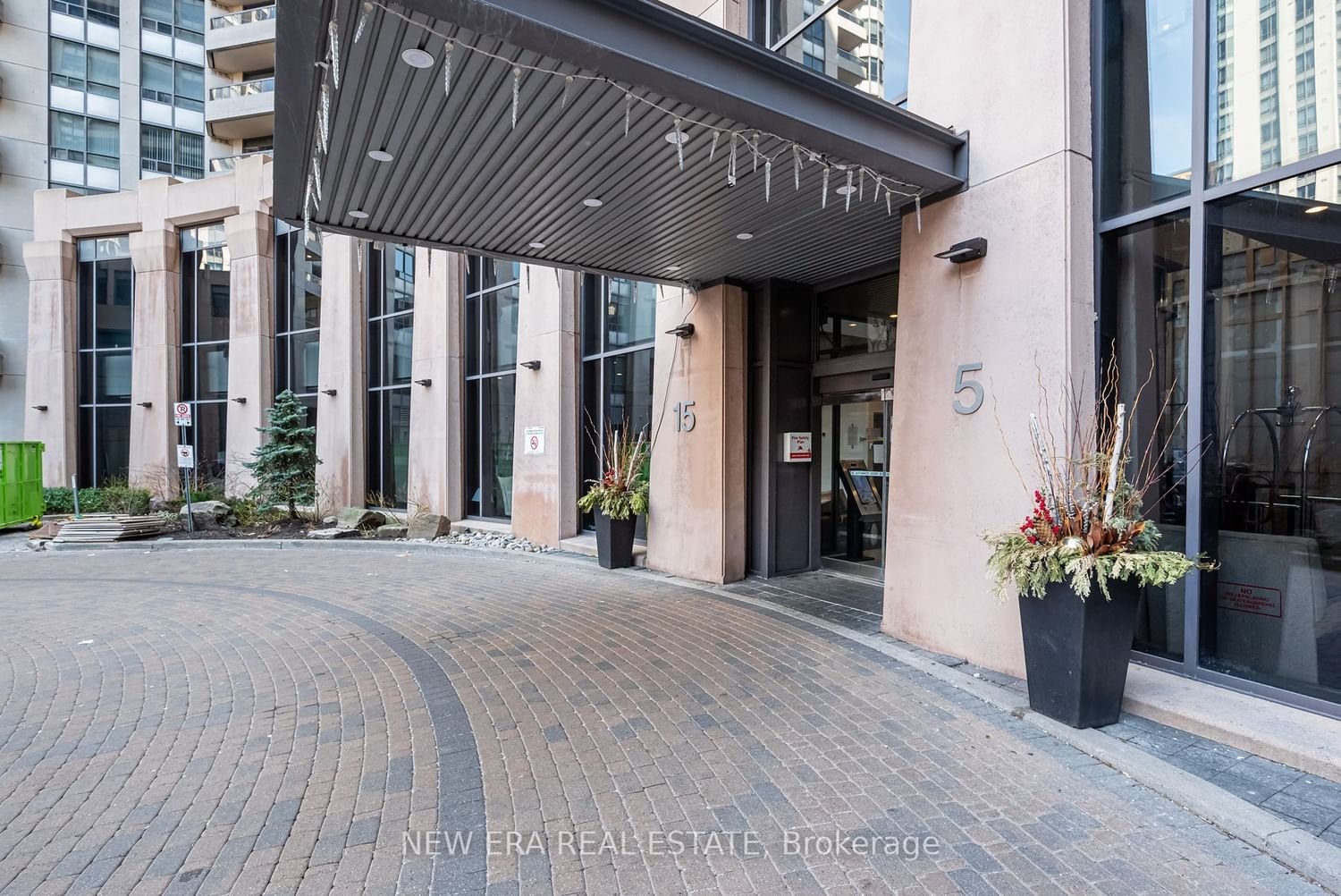 5 Northtown Way, unit 1102 for sale - image #3