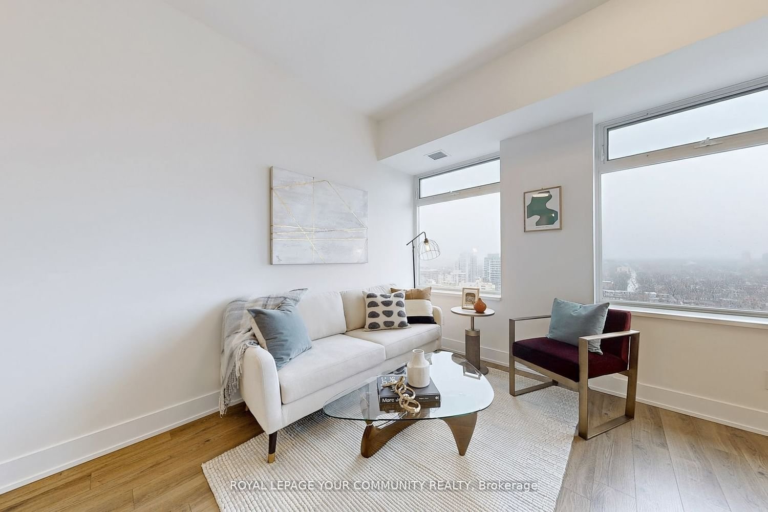 111 St Clair Ave W, unit 1828 for rent - image #2