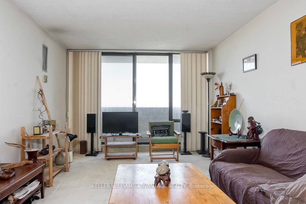 10 Tangreen Crt, unit 3201 for sale - image #11