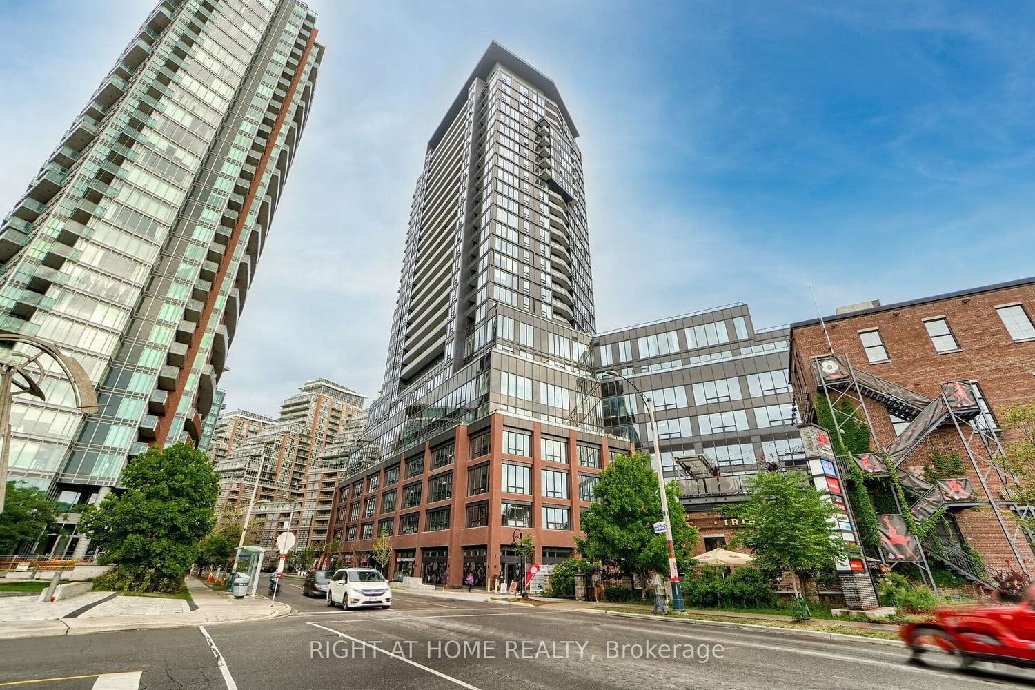 135 East Liberty St, unit 1309 for rent - image #1