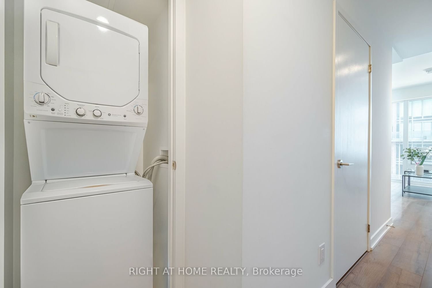135 East Liberty St, unit 1309 for rent - image #20