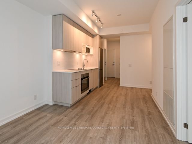 20 Tubman Ave, unit 517 for rent - image #8
