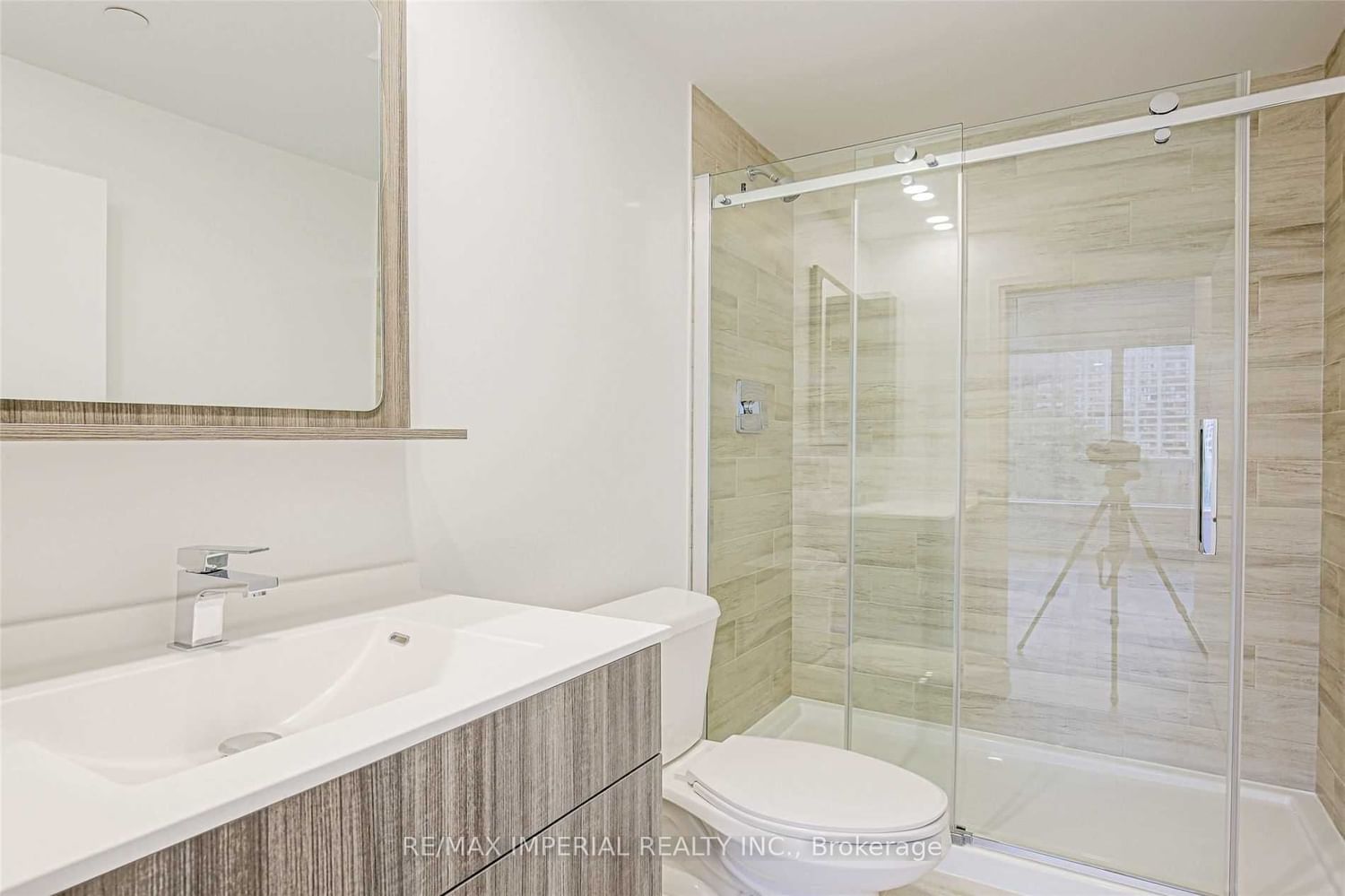 75 Canterbury Pl, unit 715 for rent - image #14