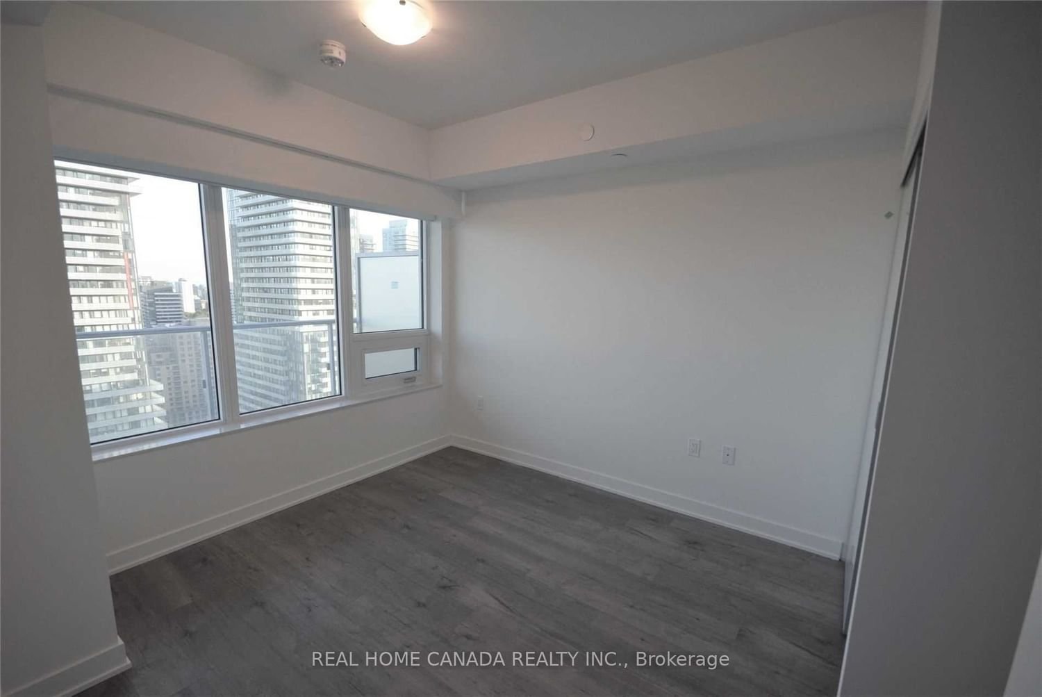 195 Redpath Ave, unit 2705 for rent - image #5