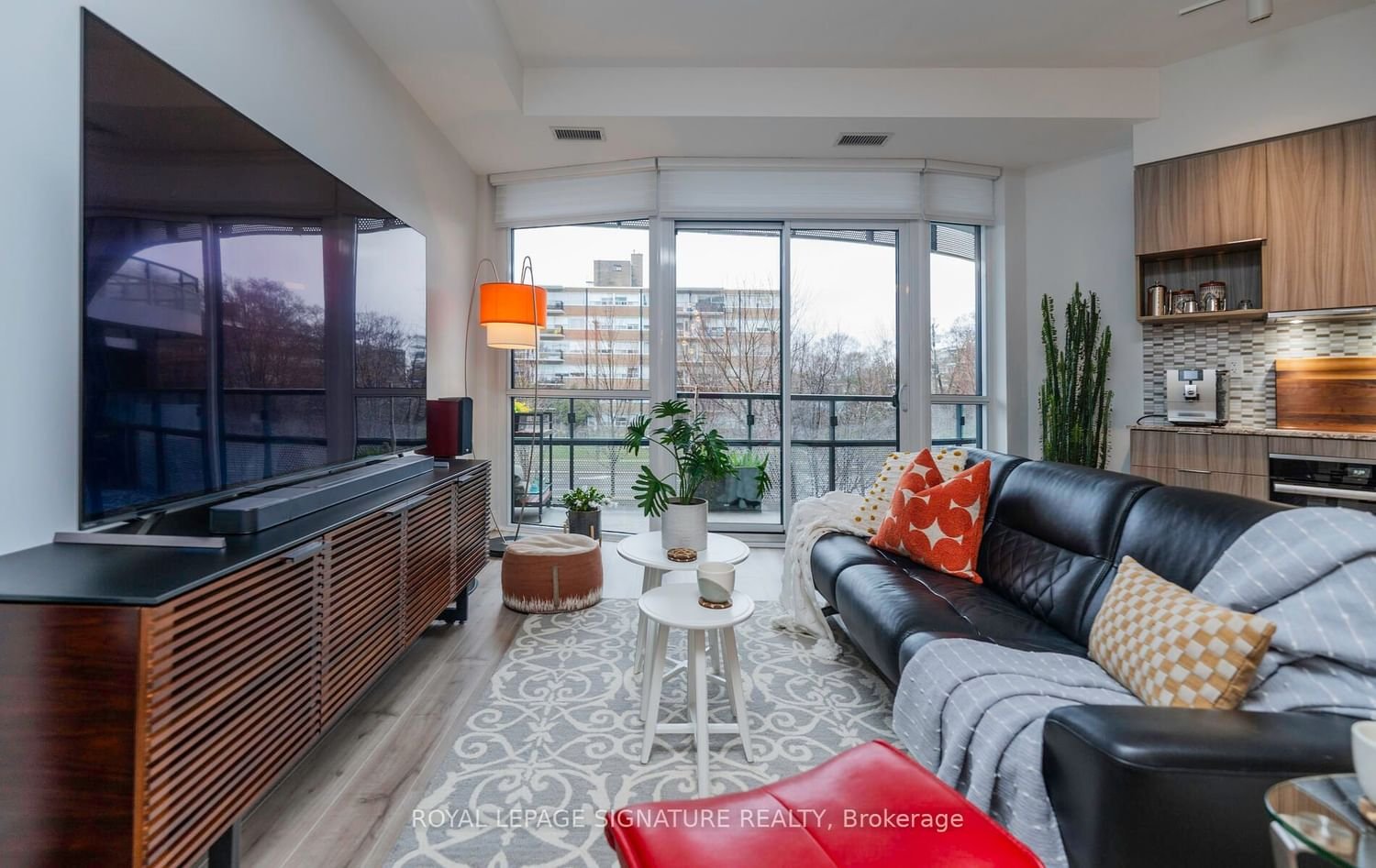 99 The Donway W, unit 227 for sale - image #7