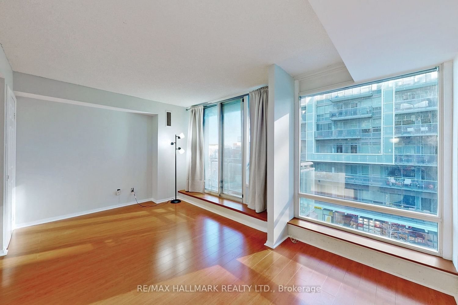1029 King St W, unit 413 for rent - image #15