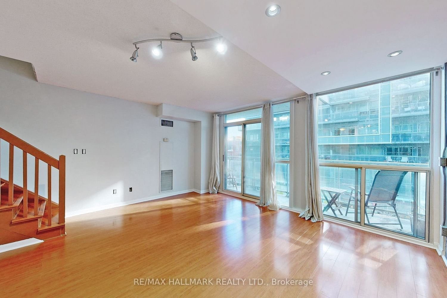 1029 King St W, unit 413 for rent - image #4