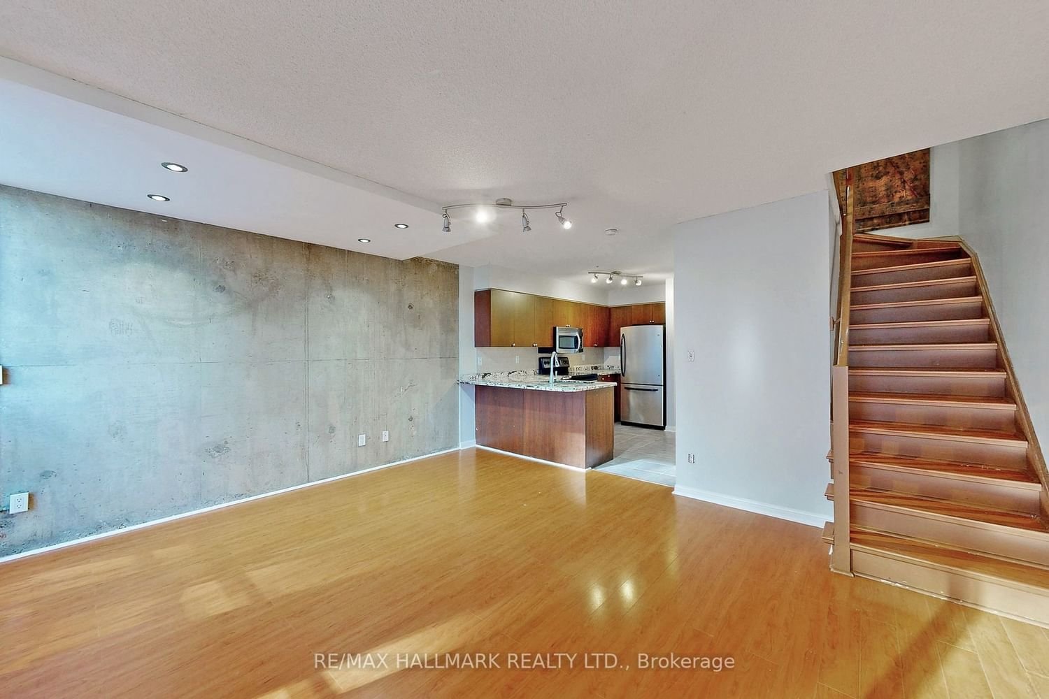 1029 King St W, unit 413 for rent - image #7