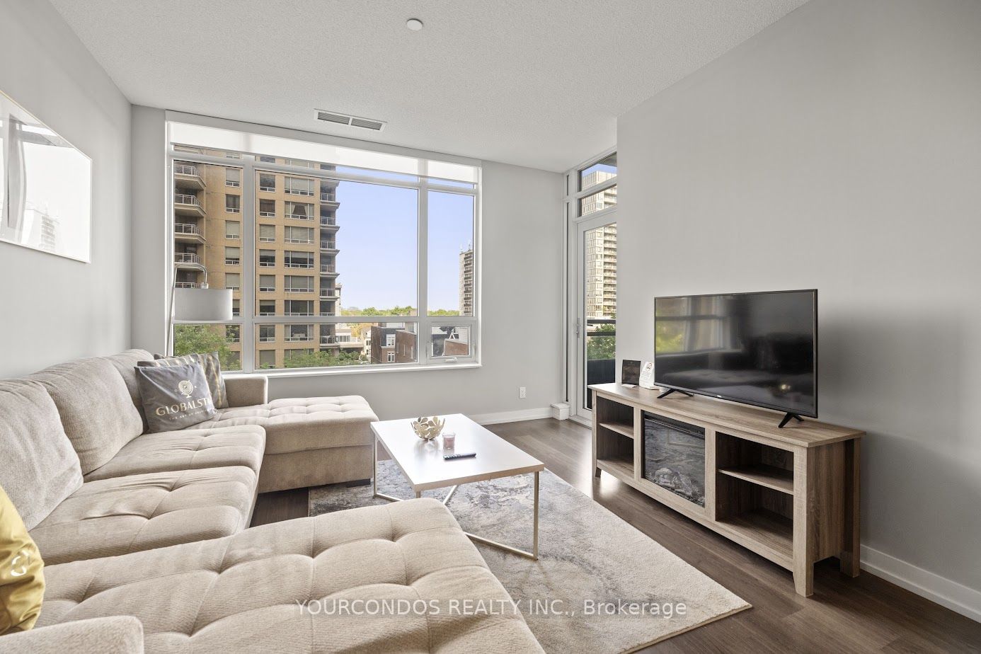 98 Lillian St, unit 420 for sale - image #5