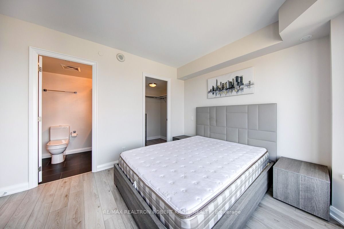 155 Yorkville Ave, unit 2818 for sale - image #36