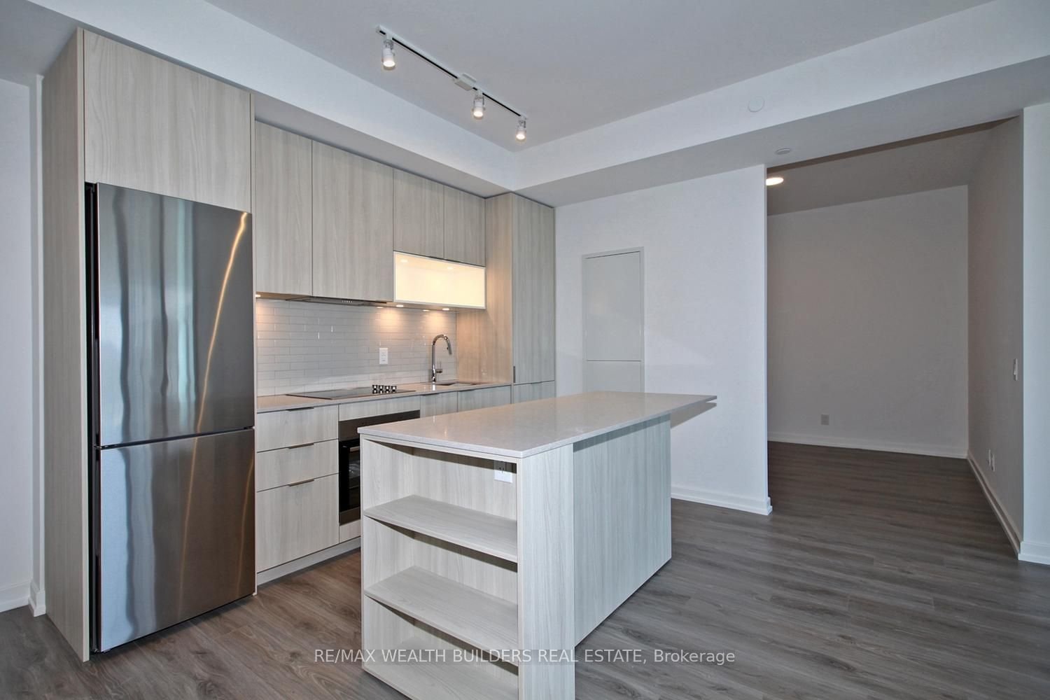 20 Tubman Ave, unit 502 for rent - image #10