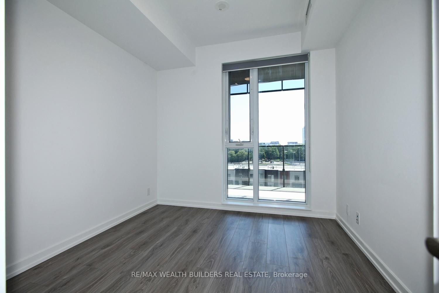 20 Tubman Ave, unit 502 for rent - image #22