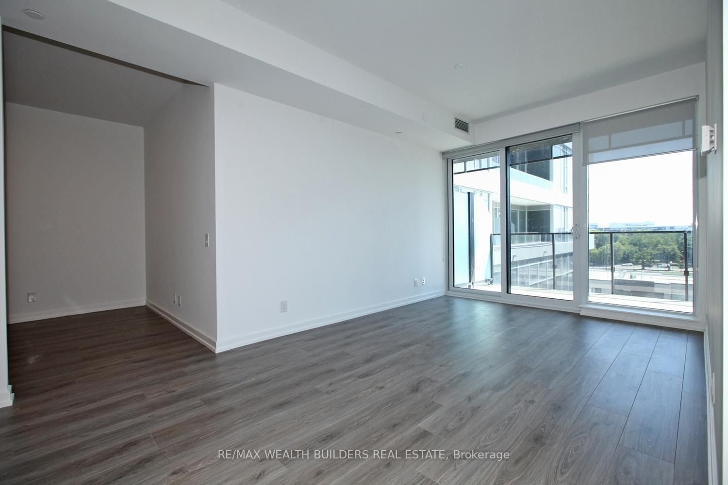20 Tubman Ave, unit 502 for rent - image #3
